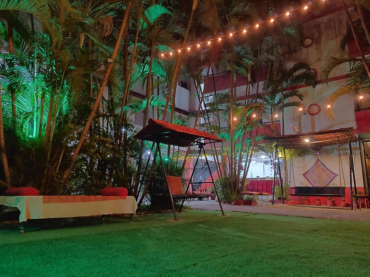 Girivihar Holiday Club - Pure Veg Lonavala Eksteriør billede