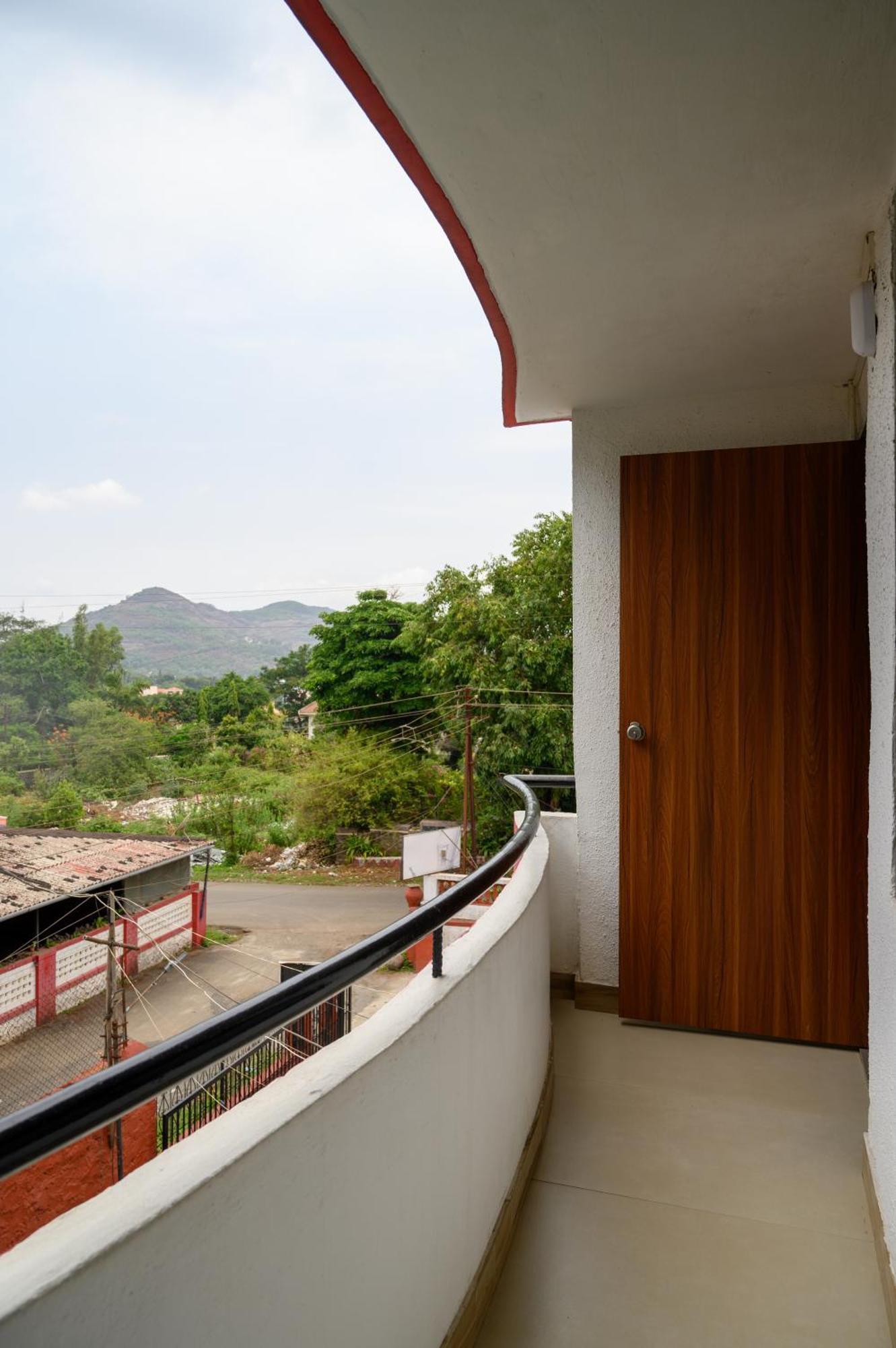 Girivihar Holiday Club - Pure Veg Lonavala Eksteriør billede