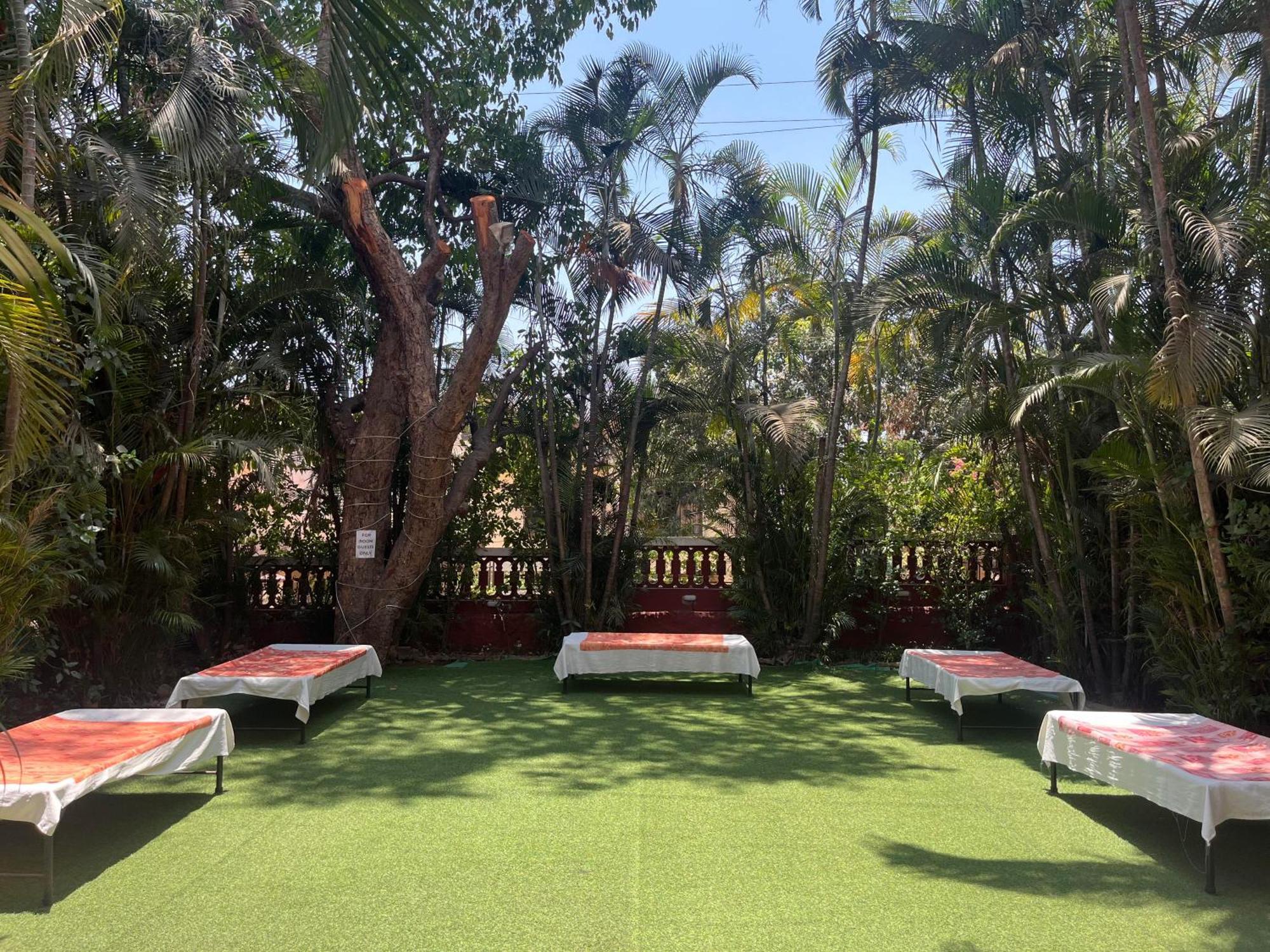 Girivihar Holiday Club - Pure Veg Lonavala Eksteriør billede